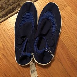 Swim Shoes Kids New Size 4/5