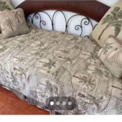 Wicker/Rattan Daybed 