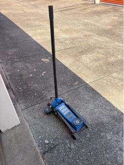 Blue Hydraulic Floor Jack