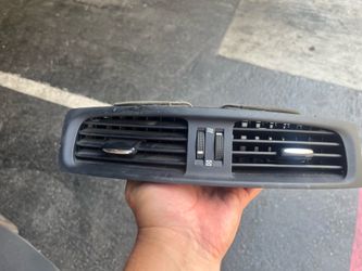 2009 Lexus is250 air vent