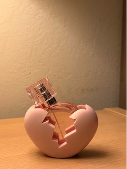 Women’s Ariana Grande Cologne “Thank U Next”(Send offers)