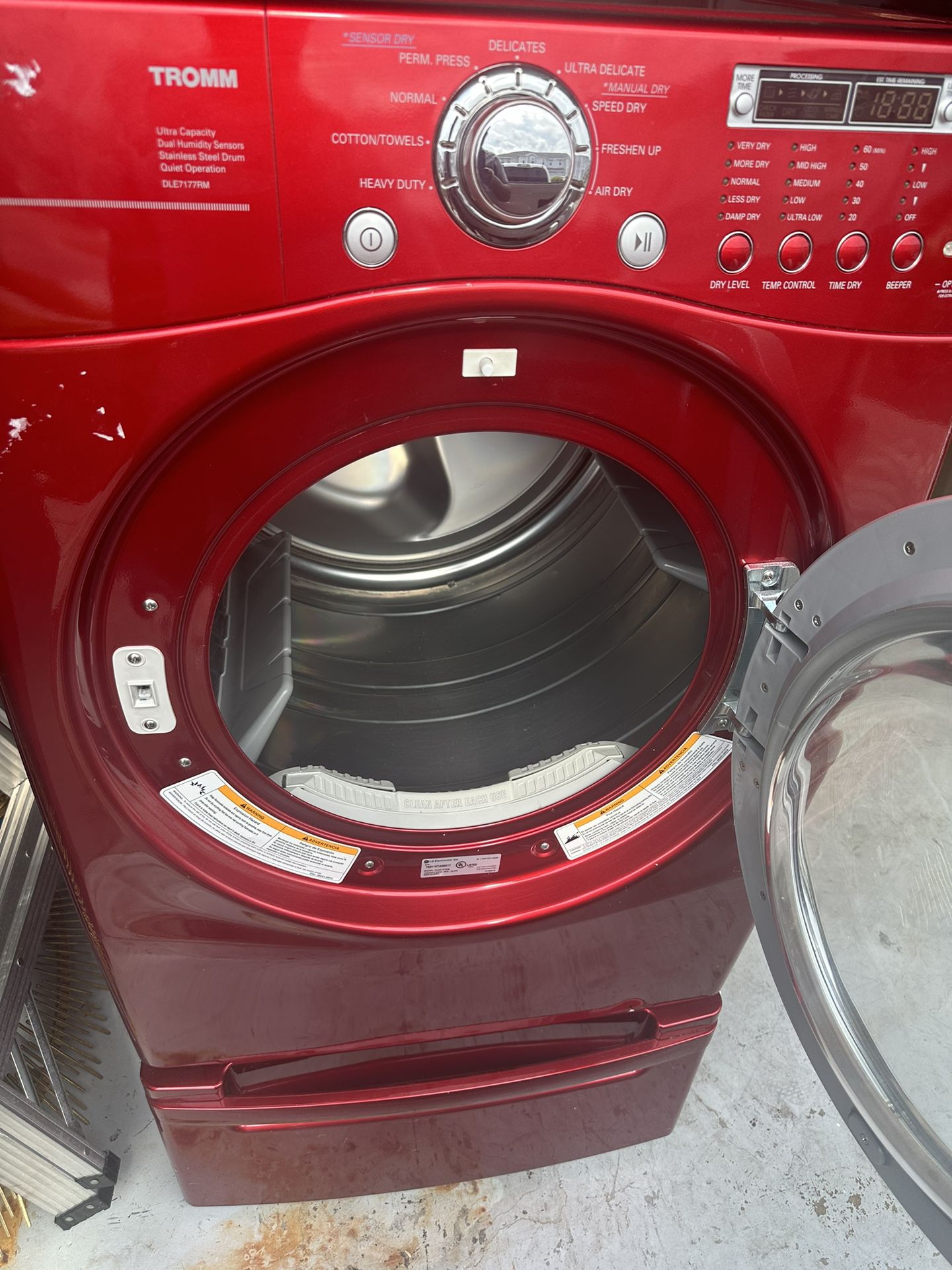 LG Dryer With Pedestal 