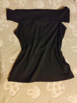 A. New day black shirt size large