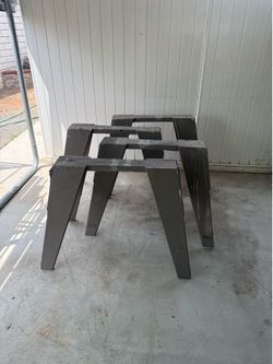 4 -wooden saw horses