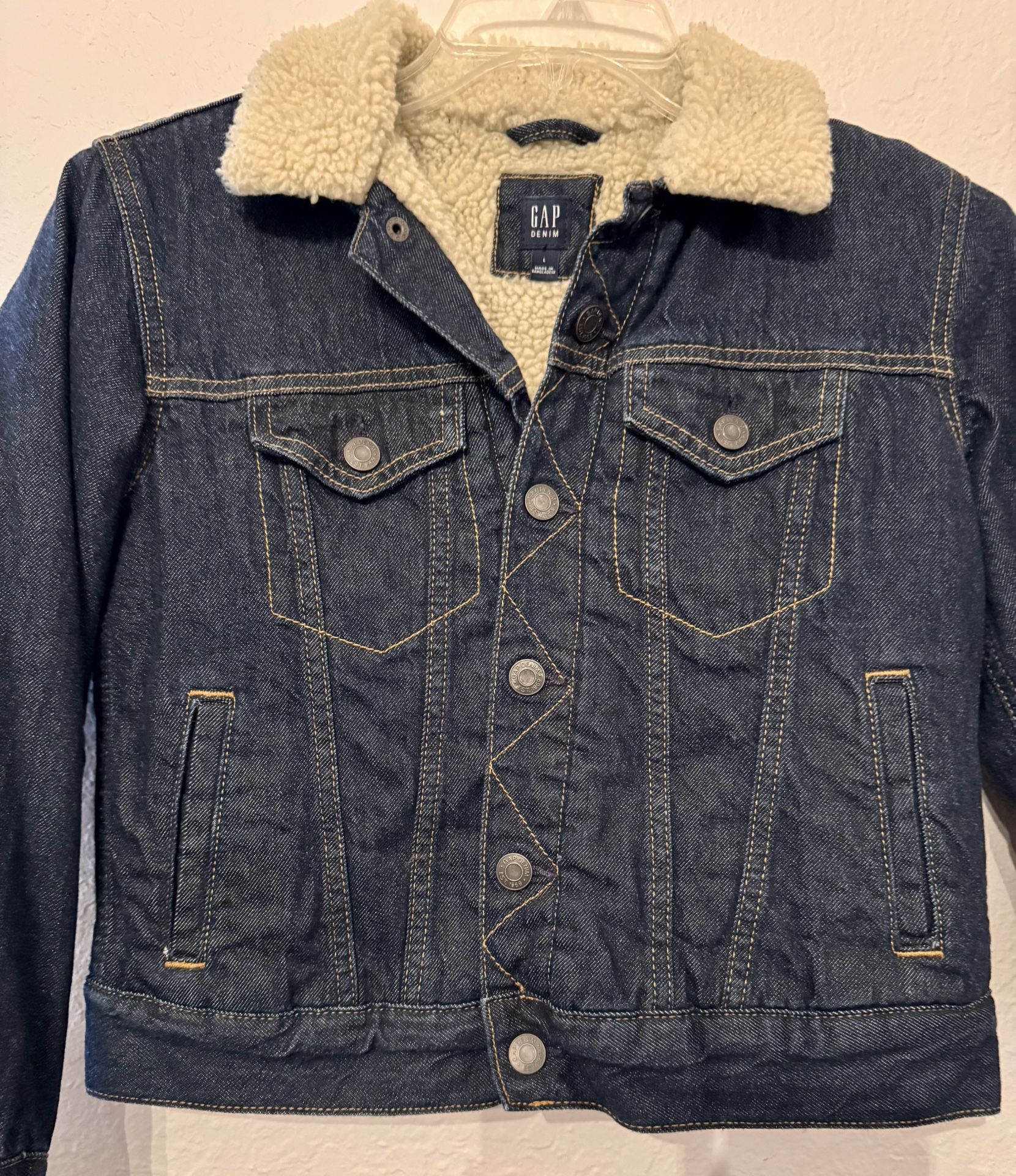 GAP KIDS DEMIN JACKET SIZE 8-10