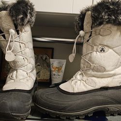 Kamik Snow boots size 8