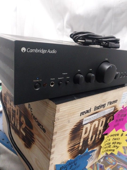 Cambridge Audio Azur 640A HiFi Amplifier 