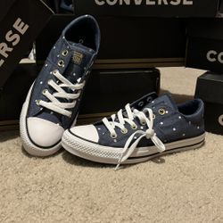 Women Converse Size 8
