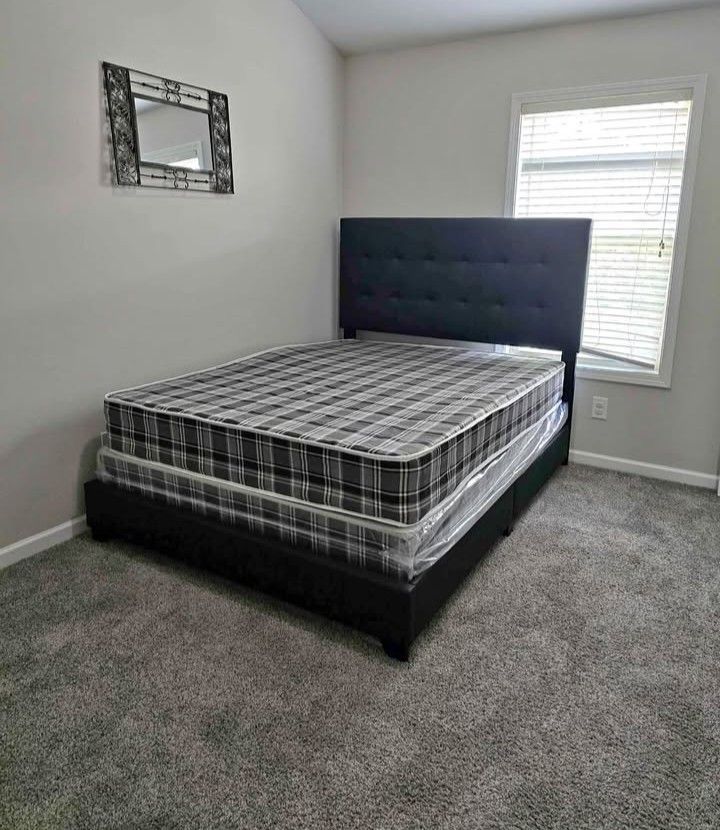 🔥 LOWEST POSSIBLE PRICE FOR A BRAND NEW QUEEN SIZE BED WITH MATTRESS & BOX SPRING 🔥 🔥