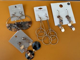 New Dangle Earring Lot