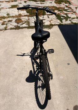 Mountain bike Highlander. Med/Large
