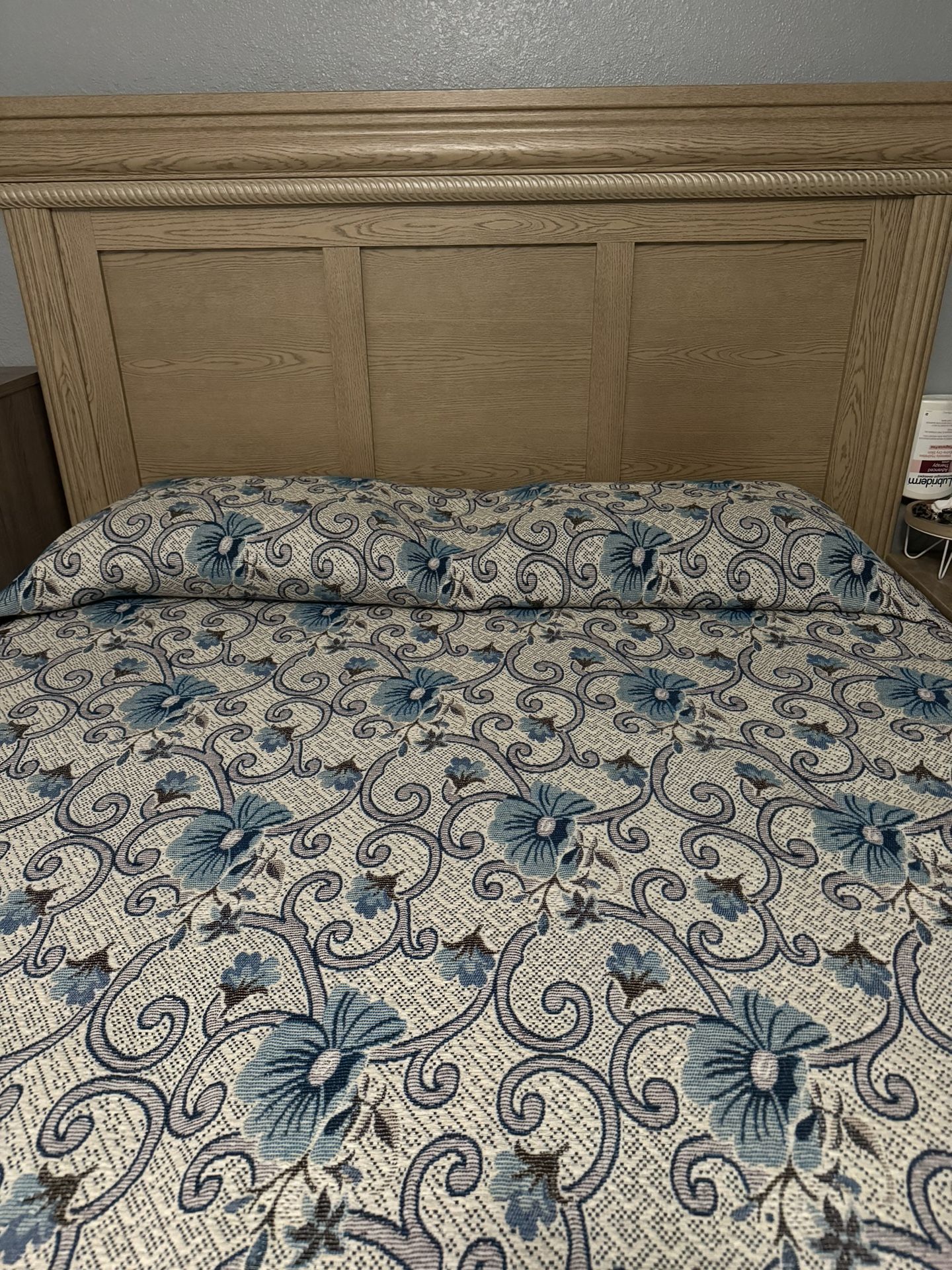 Queen Size Bed Set