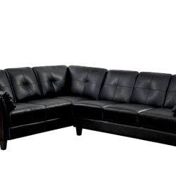 New Black Leather Sectional .  104 X 82.  Free Delivery !