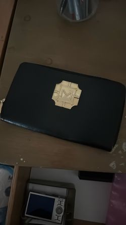 Wallet Zipped