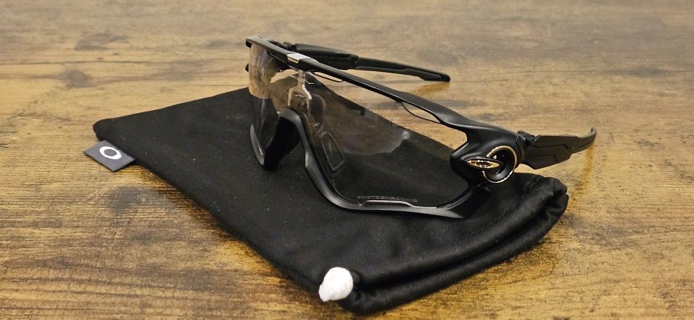 Authentic Custom Oakley Jawbreaker