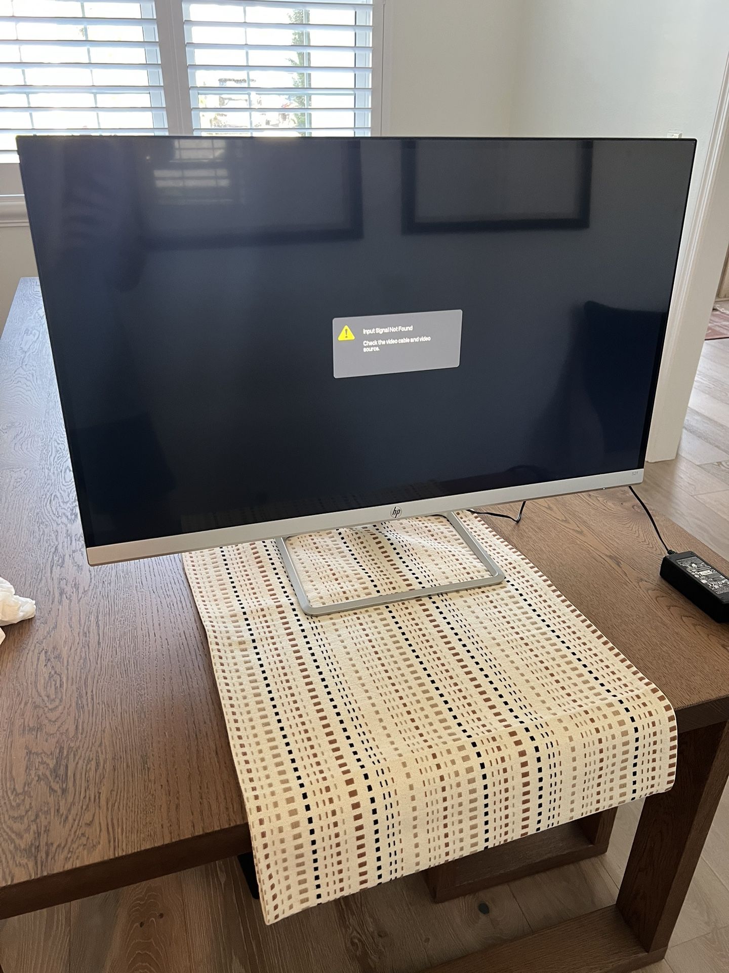 HP 31.5 Inch Monitor 32f