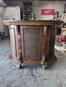 Elegant Traditional Home Bar – Ornate Wood Design