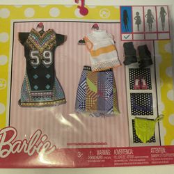 New Barbie Clothing and Accessories Set