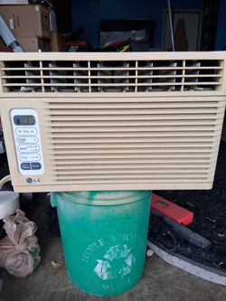 LG Air Conditioner 