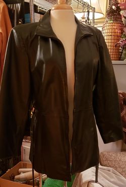 Ladies Large Worthington black leather coat/jacket with belt. Zips close