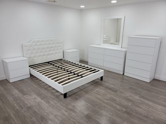 QUEEN BEDROOM SET - JUEGO DE CUARTO QUEEN
