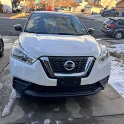 2020 Nissan Kicks