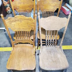 Lot of 4 Antique Wooden Du ing / Kitchen Wood Wooden Chairs **Read Description**