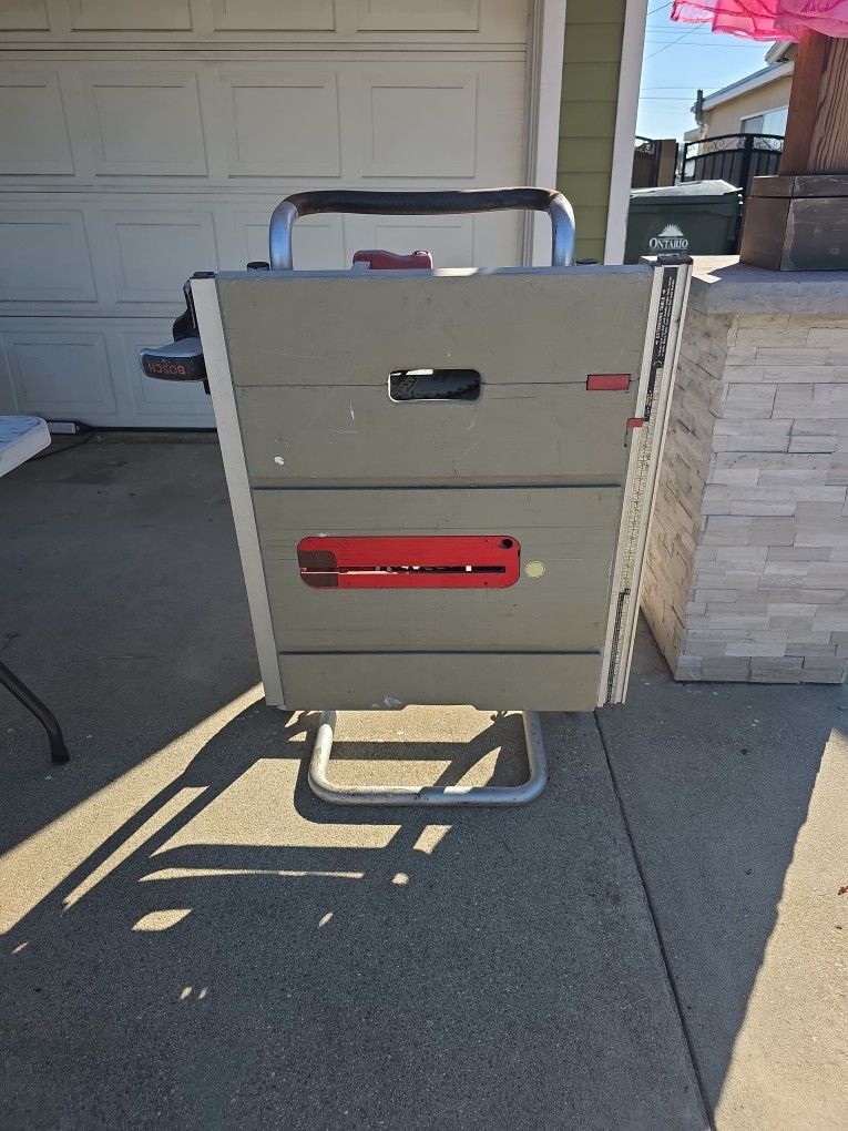 Bosch TS3000 Table Saw