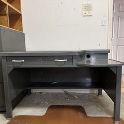 Vintage Industrial Steel Desk + Filing Cabinet Set – Mid-Century Era – Heavy-Duty Build
