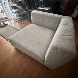 Arm chair