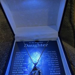 NEW Tryndi Daughter Necklace w/ LED Gift Box – Perfect Dad to Daughter Gift