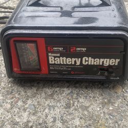 Battery charger/trickle charger/maintainer