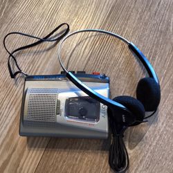 Sony TCM-20DV Pressman Portable Cassette Recorder-Walkman
