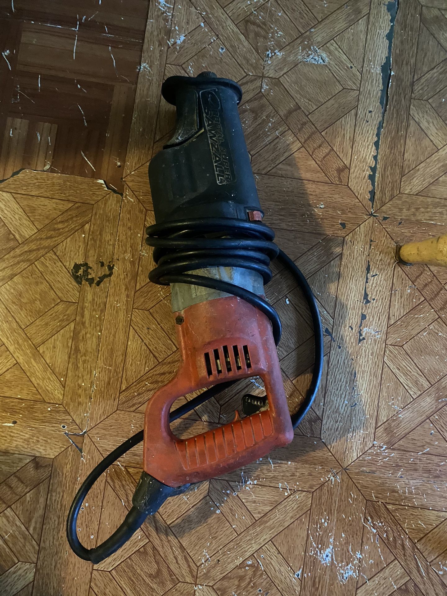 construction 3 piezas por los 300 precio fijo