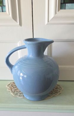 Fiesta, open carafe, 7.5", handled pitcher