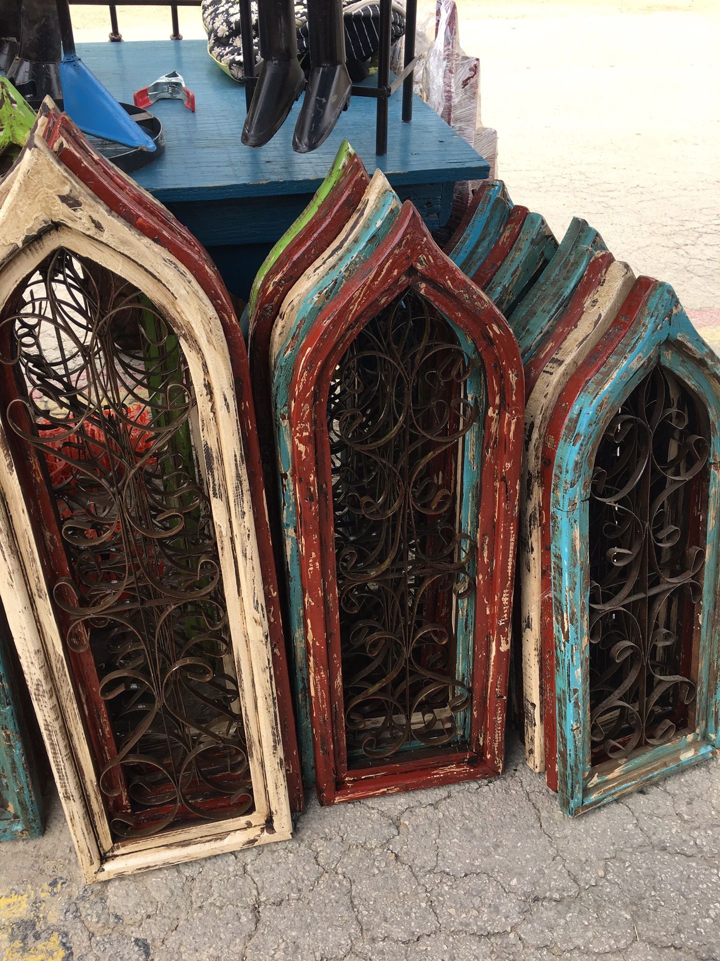 Real pine wood outdoor/ indoor we are tomorrow at Wimberley market days booths 344 345 327 we are coming from Mexico