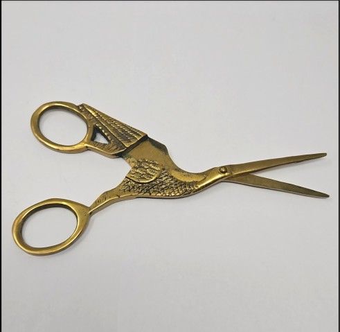 Vintage Gold-tone Stork Embroidery Scissors