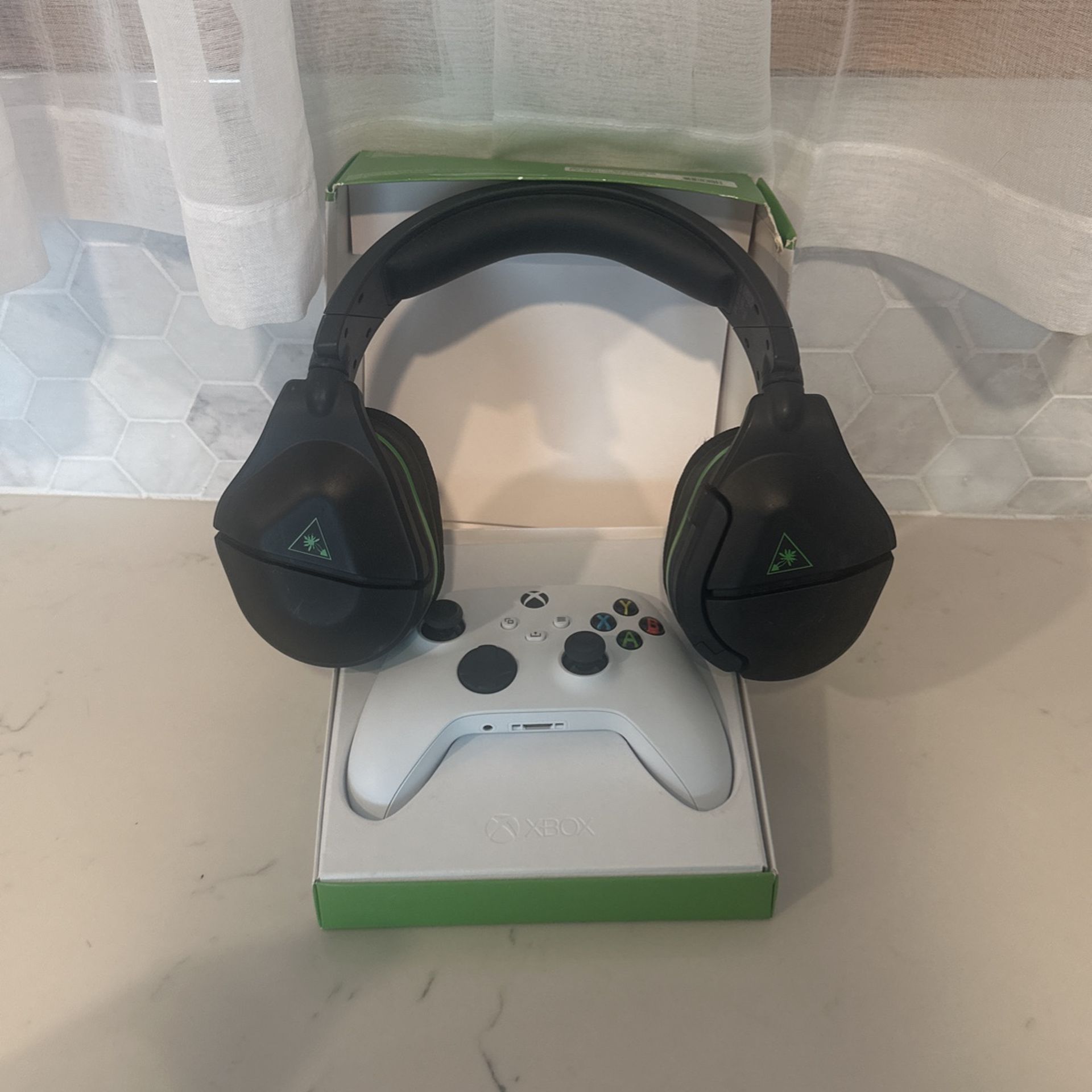 Turtle Beach Wireless Headset With New Xbox Controller 