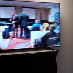 70 Inch Samsung Plus HD Tv
