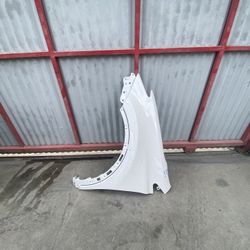 2013-2018 Toyota RAV4 Left Fender 