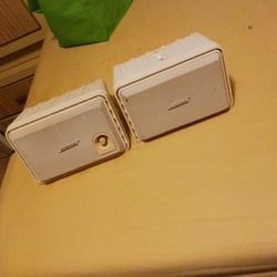 Bose Lifestile  Powered  Speakers  System