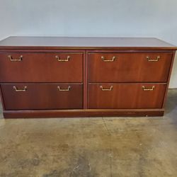 4 Drawer Lateral File Cabinet $200 (Good Condition)