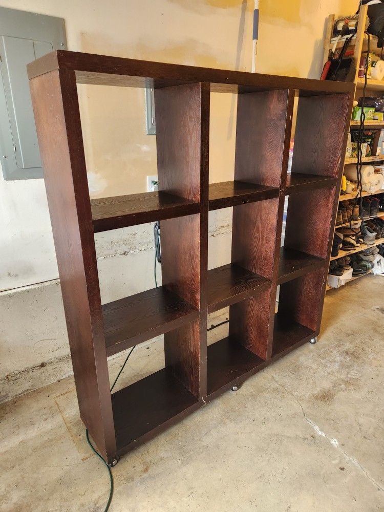 Shelving / Bookcase