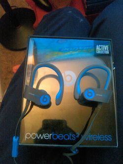 Beats by Dre earbuds
