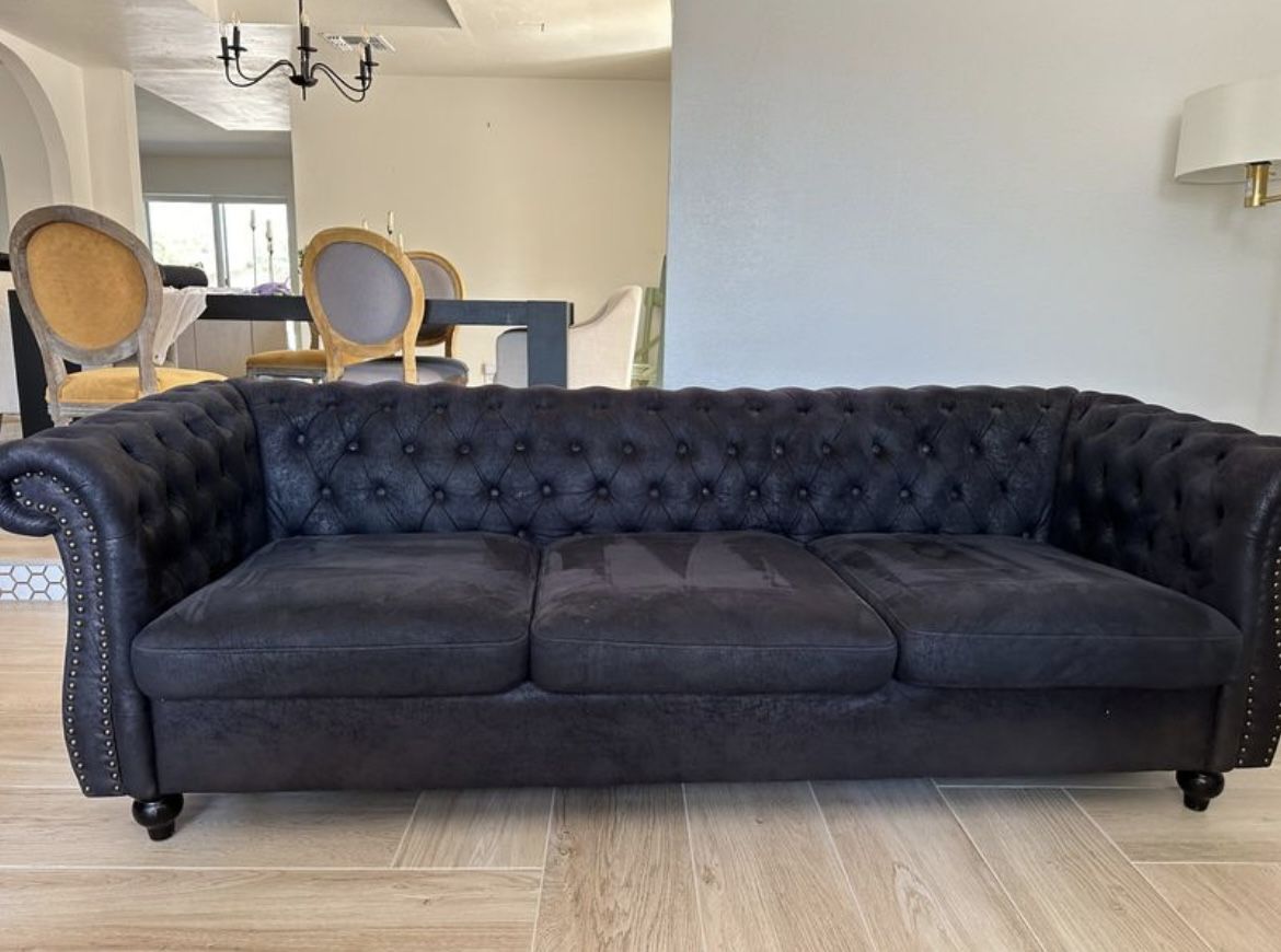 Black Chesterfield Sofa