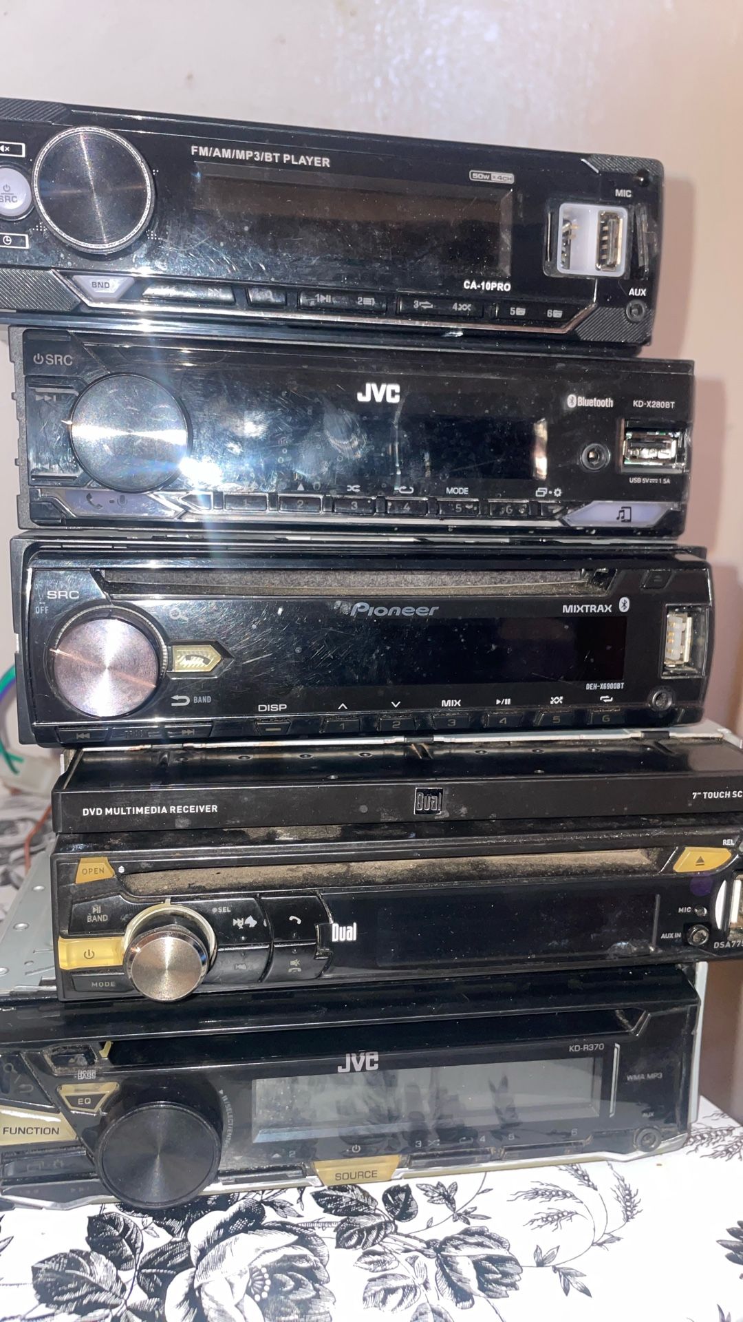Bluetooth stereos, they all work. 60 each. You can test them before buying