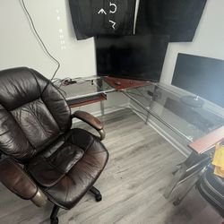 Desk And chair