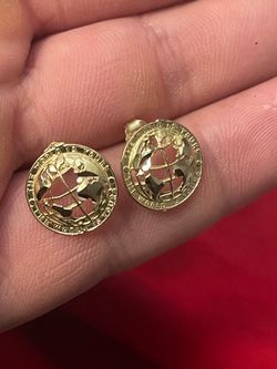 10 gold earrings
