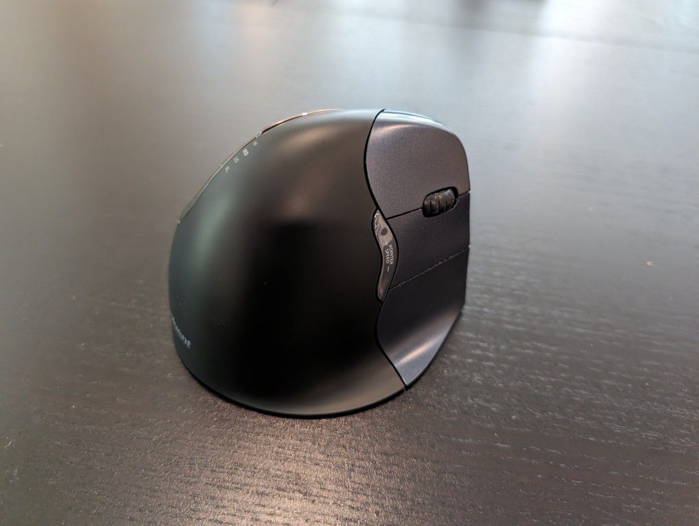 Evoluent Wireless Vertical Mouse 4 (Right Handed)