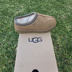 Ugg Slipper  
